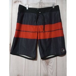 Billabong Shorts Men's 36 Board Shorts Red Navy zero gravity‎